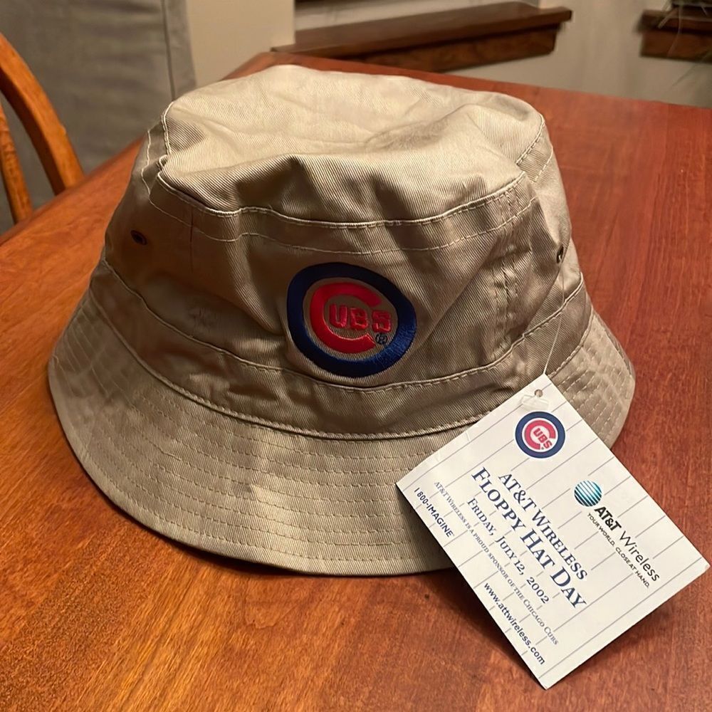 NEW Cubs Bucket Hat "Floppy Hat Day" 7/12/02